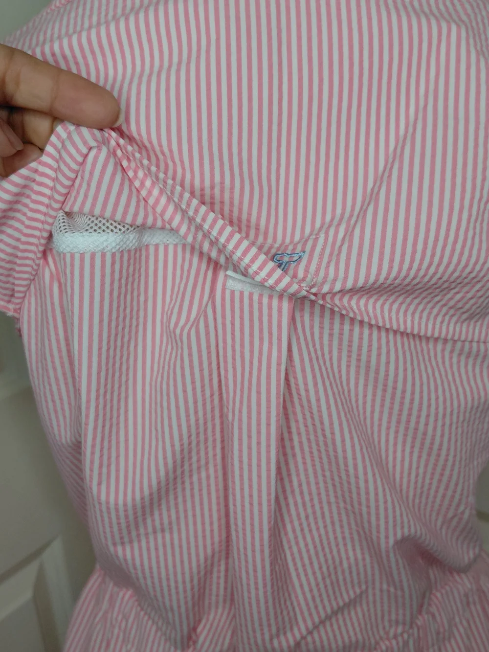 Vineyard Vines Dress Performance Seersucker Vented Pink White Striped Size 2 - Picture 4 of 11